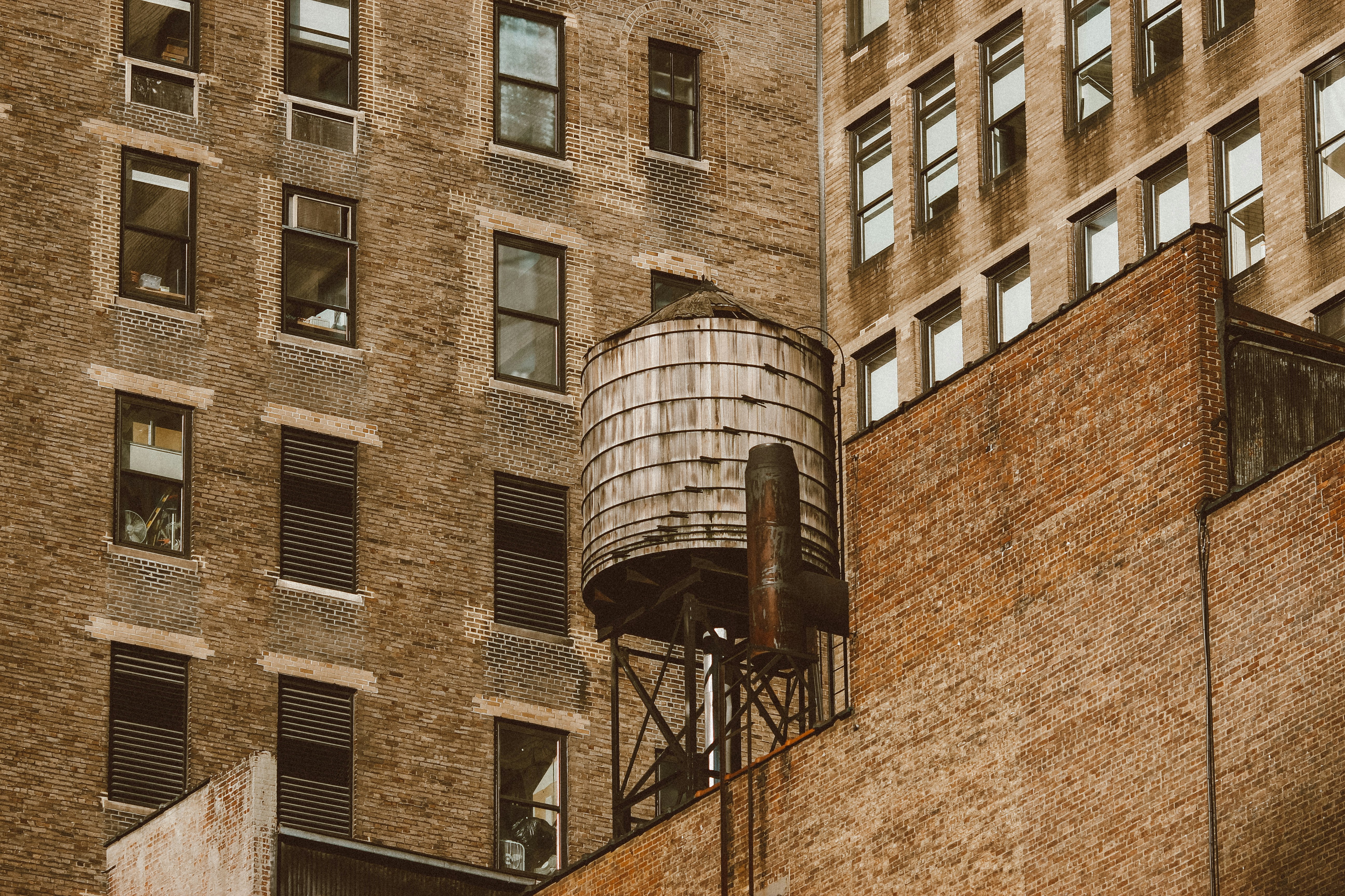 brown concrete building during daytime